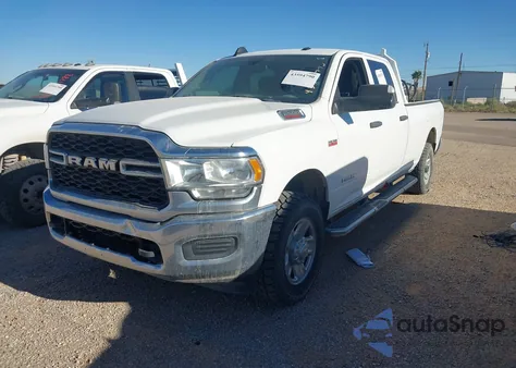 2019 Ram 2500 Tradesman 4X4 8' Box из США, поврежденный, VIN 3C6UR5HJ6KG551413
